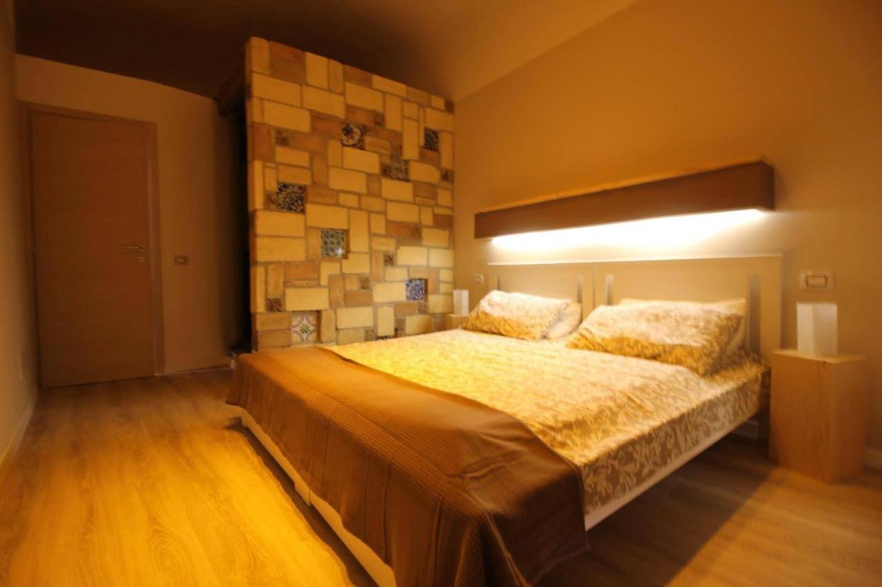 Zyz Holiday Home Palermo Bagian luar foto