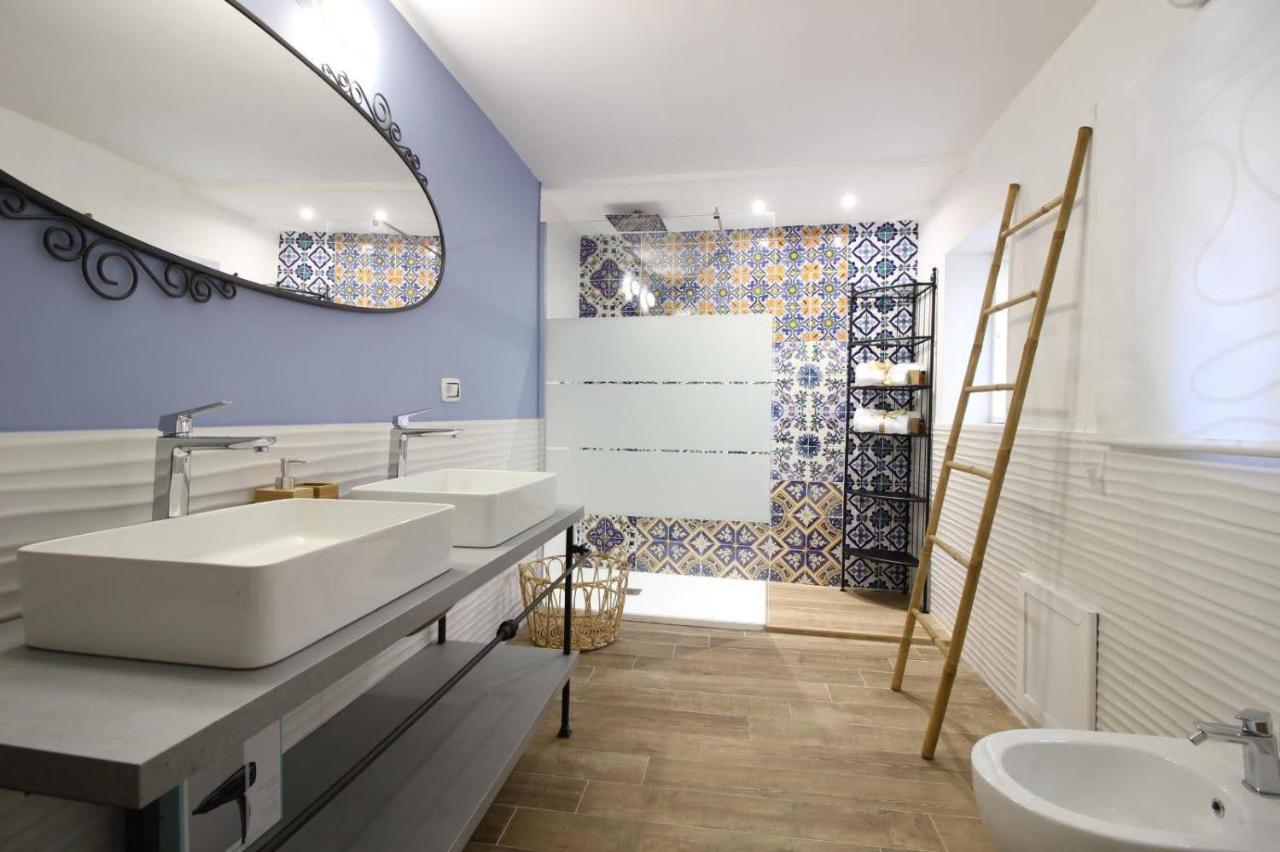 Zyz Holiday Home Palermo Bagian luar foto