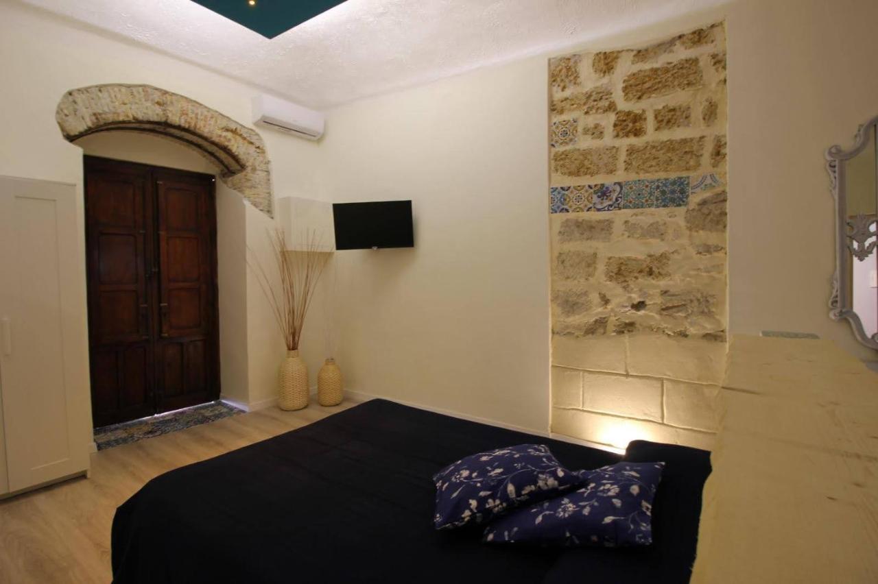 Zyz Holiday Home Palermo Bagian luar foto